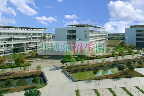 江西中醫藥大學