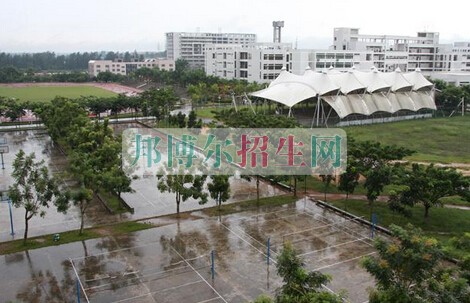 海南醫(yī)學院