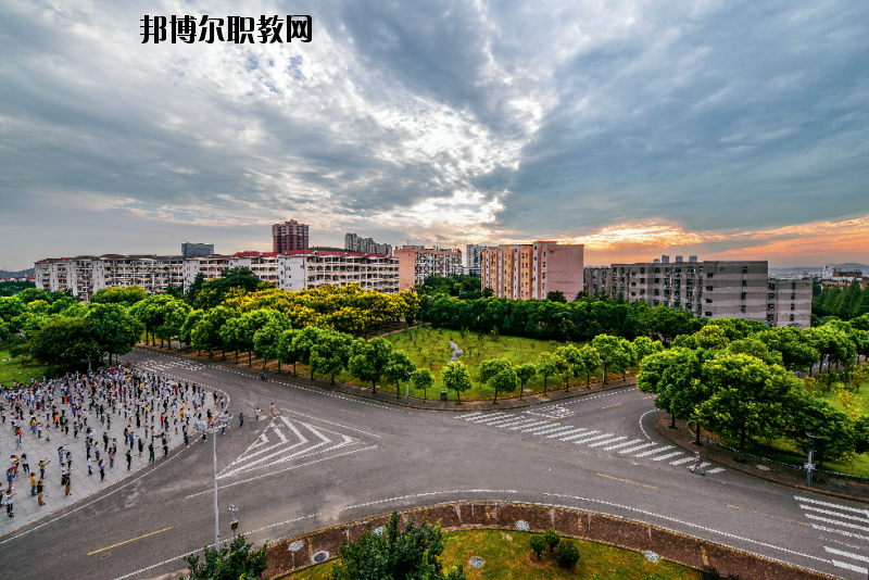 江蘇建筑職業(yè)技術(shù)學(xué)院怎么樣、好不好