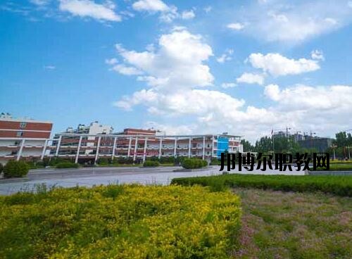 河南經(jīng)濟管理學校2021年報名條件、招生對象