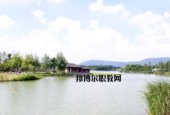 黃山旅游管理學(xué)校2020年有哪些專(zhuān)業(yè)