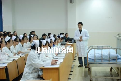 四川2020年女生在衛校學什么好