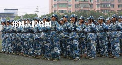 重慶2021年男生學什么衛校好