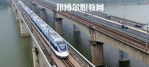 南寧2021年400分能上鐵路學校嗎