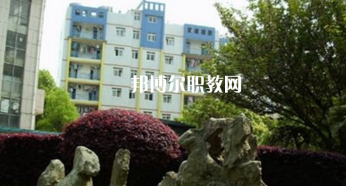 都勻市中等職業技術學校2021年招生辦聯系電話