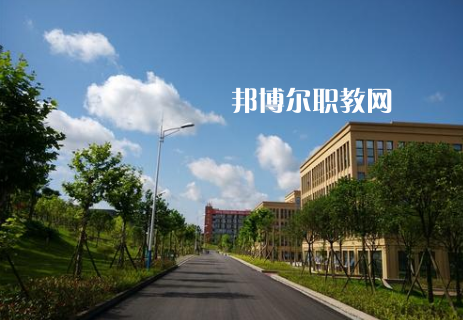 秦皇島市崇德中等職業學校2022年招生辦聯系電話