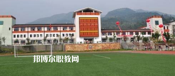 阿壩衛生學校2022年招生辦聯系電話