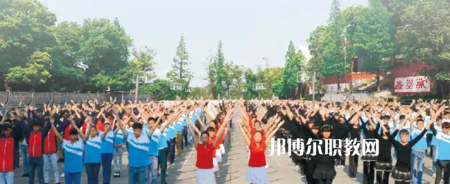 樂(lè)山市竹根職業(yè)中專學(xué)校2022年招生辦聯(lián)系電話