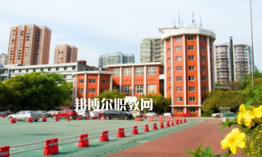 湖北中南技工學校2022年招生辦聯系電話