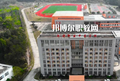 福建2023年沒有畢業證可以讀中專學校嗎