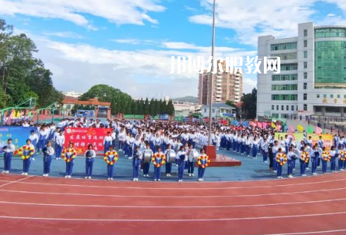 福建2023年女生讀什么中專學校好