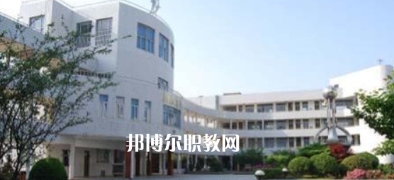 2023江蘇省錫山中等專業(yè)學(xué)校招生簡(jiǎn)章