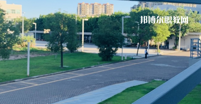 汕頭市科技應用職業技術學校地址，乘車路線