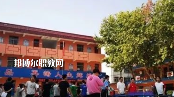 陜西渭南商貿技工學校地址，乘車路線